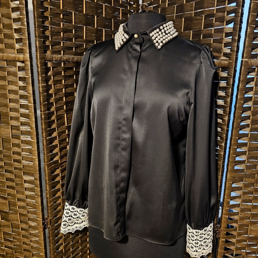 Botton Down Blouse - Picture 3 of 10